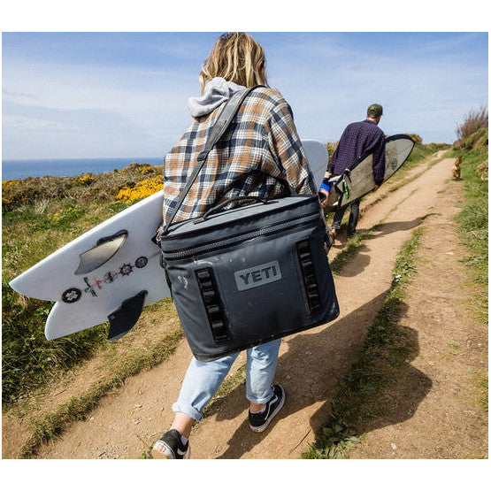YETI Hopper Flip 18 Cooler Bag - Navy
